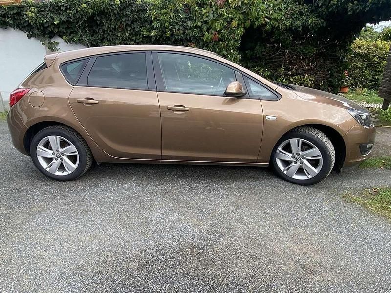 Gebraucht Opel Astra Style 120 PS (88 kW) 2015 Braun Kleinwagen