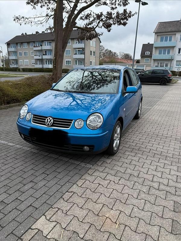 Gebraucht VW Polo 101 PS (74 kW) 2004 Blau Kleinwagen