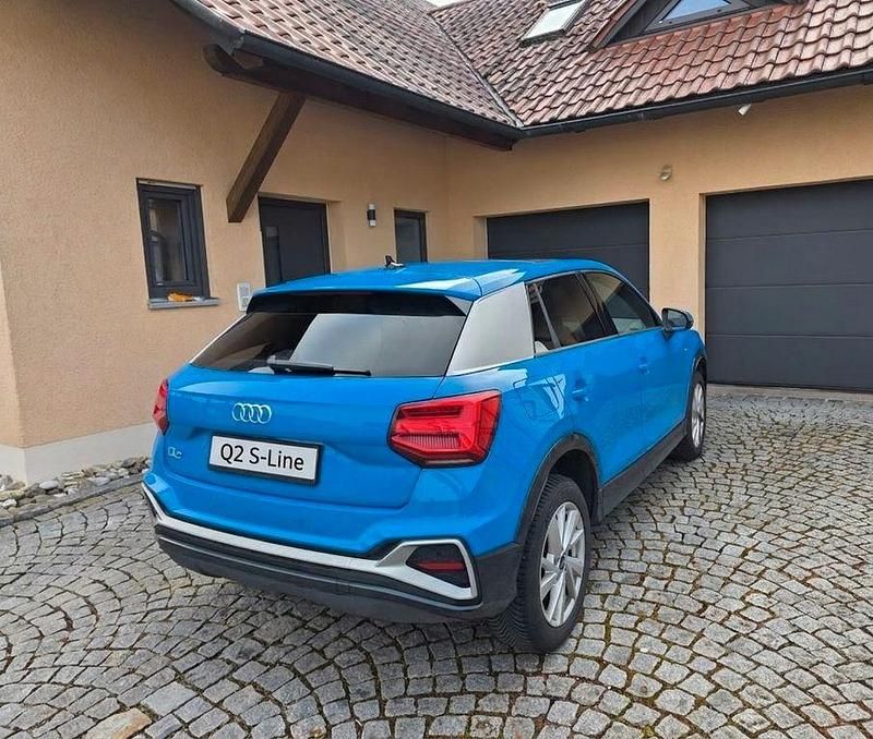 Gebraucht Audi Q2 S-Line 150 PS (110 kW) 2022 Blau SUV
