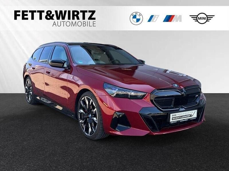 Fire red metallic Gebraucht 2024 BMW i5 Comfort Edition Limousine | 73.800 € (Guter Preis) - Bild 1/3