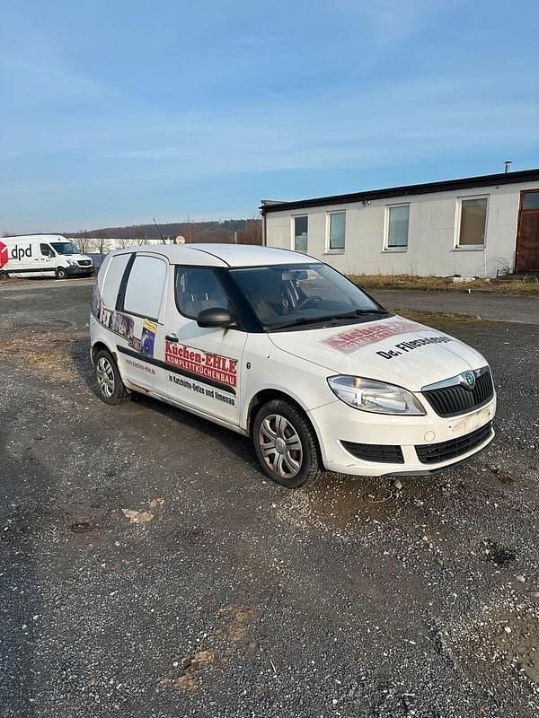 Gebraucht Skoda Roomster 75 PS (55 kW) 2011 Weiß Van / Kleinbus