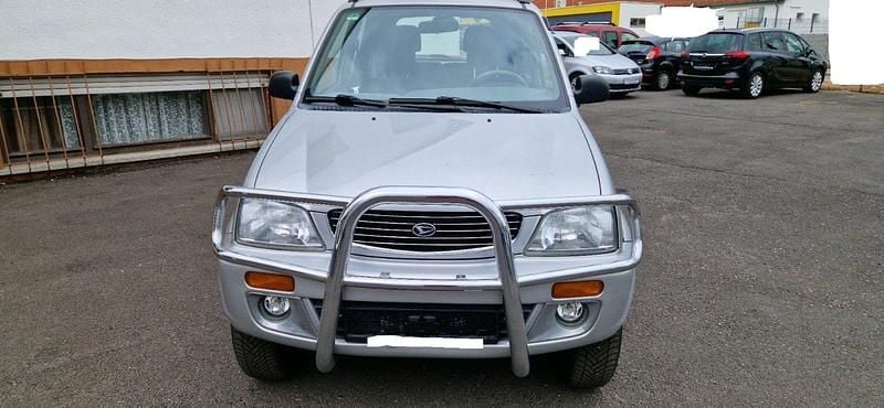 Silber Gebraucht 1999 Daihatsu Terios SUV | 2.400 € - Bild 1/4