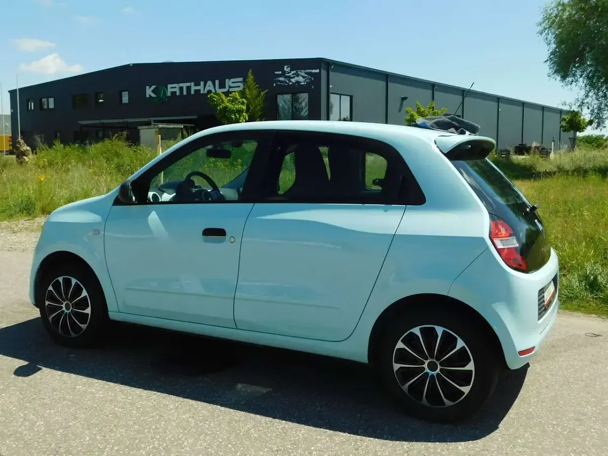 Gebraucht Renault Twingo Life 69 PS (50 kW) 2018 Bleu dragee Kleinwagen