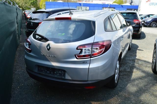 Gebraucht Renault Mégane GrandTour 110 PS (80 kW) 2014 Silber metallic Kombi