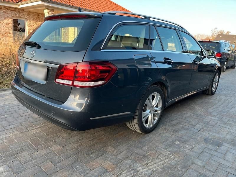 Usata Mercedes E350 258 CV (189 kW) 2013 Grigio Station wagon