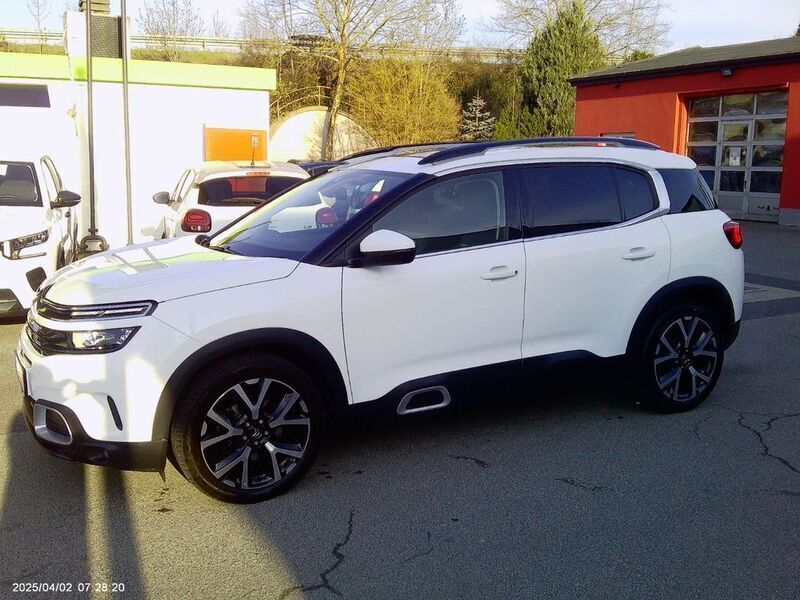 Polarweiss Gebraucht 2021 Citroën C5 Aircross Shine SUV | 24.970 € (Guter Preis) - Bild 1/4