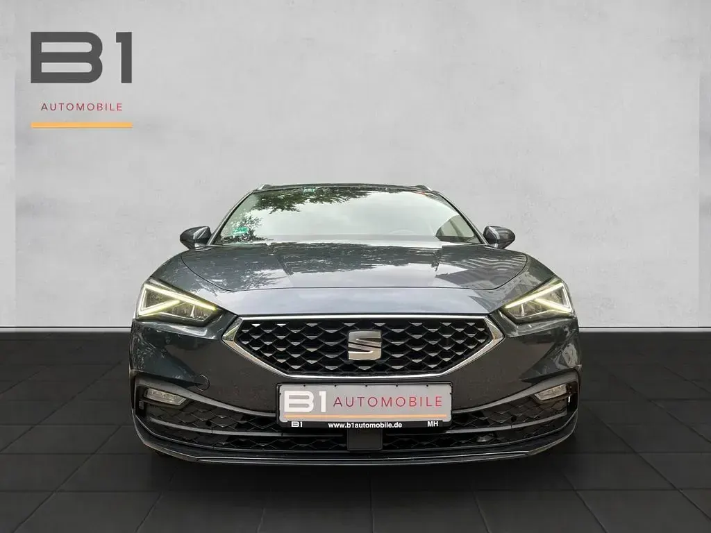 Gebraucht Seat Leon XCELLENCE 150 PS (110 kW) 2022 Grau Limousine