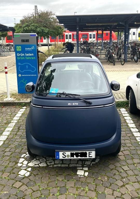 Usado Micro Microlino 11 kW (16 HP) 2025 Azul Citadino