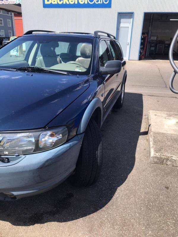 Blau Gebraucht 2002 Volvo XC70 SUV | 3.250 € (Fairer Preis) - Bild 1/4