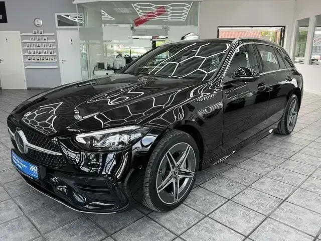Gebraucht Mercedes C300e AMG line 129 PS (94 kW) 2023 Schwarz Limousine