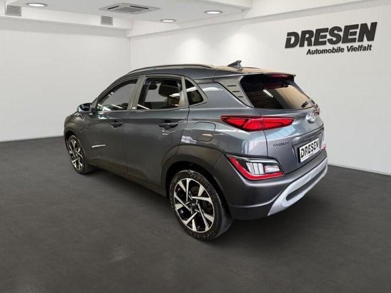 Gebraucht Hyundai Kona Intro Edition 120 PS (88 kW) 2021 Grau SUV