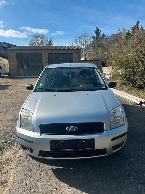 Gebraucht Ford Fusion 80 PS (58 kW) 2005 Silber Kleinwagen
