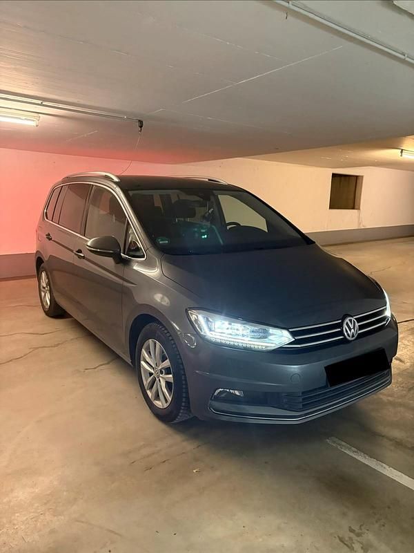 Gebraucht VW Touran Highline 190 PS (139 kW) 2017 Grau Van / Kleinbus