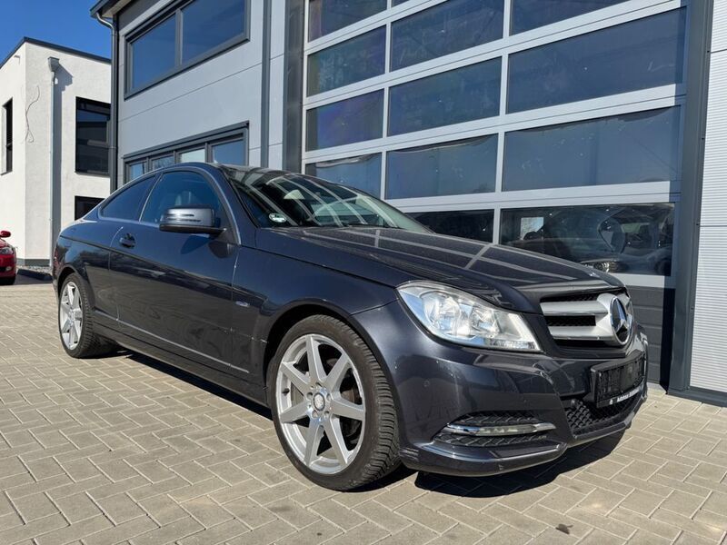 Grau Gebraucht 2011 Mercedes C180 Coupé | 9.500 € (Superpreis) - Bild 1/4