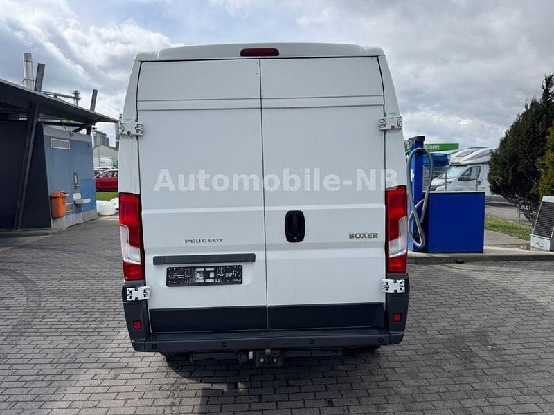 Gebraucht Peugeot Boxer 131 PS (96 kW) 2015 Weiß Van