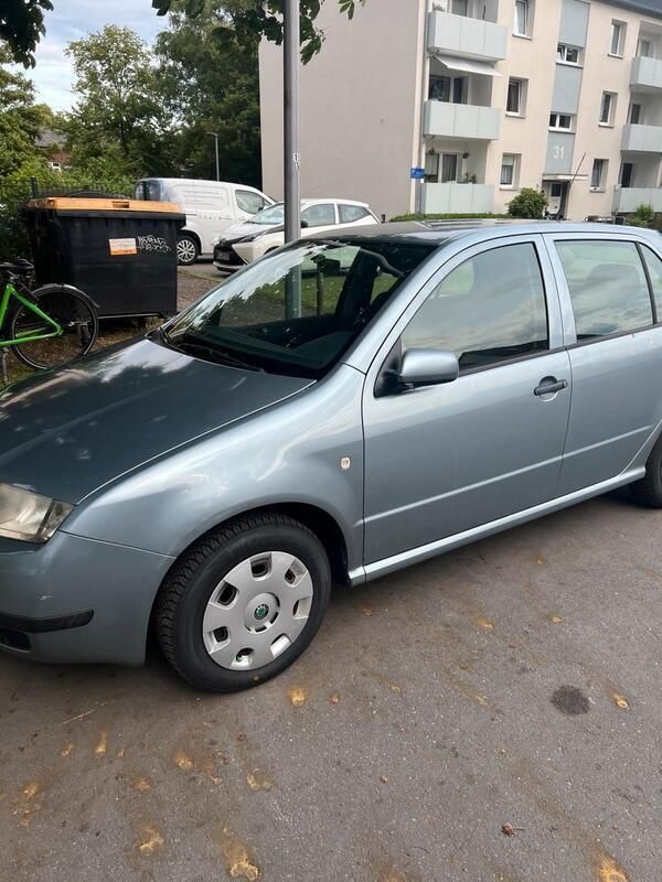 Blau Gebraucht 2003 Skoda Fabia Kleinwagen | 1.200 € (Fairer Preis) - Bild 1/4