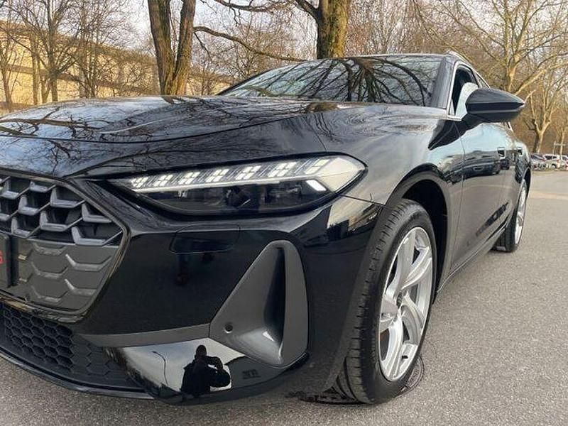 Gebraucht Audi A5 Sport 150 PS (110 kW) 2025 Schwarz Kombi