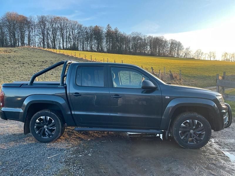 Grau Gebraucht 2018 VW Amarok Dark Label Abholung | 28.000 € (Guter Preis) - Bild 1/4