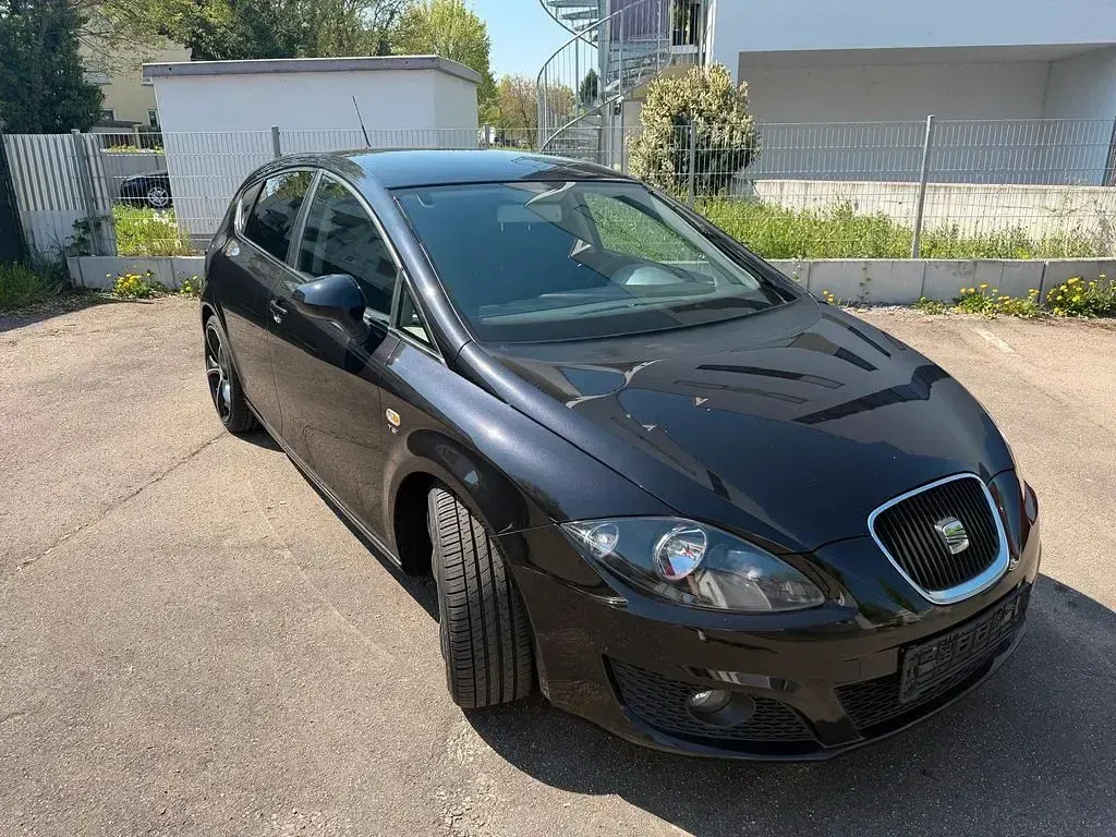 Gebraucht Seat Leon Stylance 125 PS (91 kW) 2009 Black magic perleffekt Kleinwagen