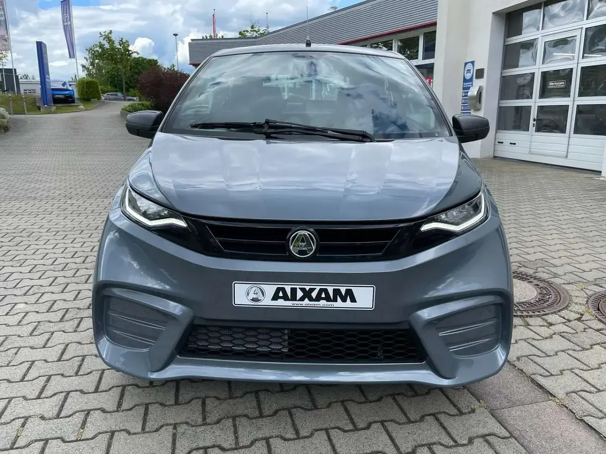 Nowe Aixam City Pack 2026 Titanmetallic Hatchback