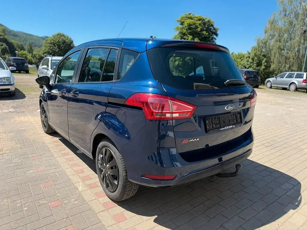 Occasion Ford B-MAX Trend 90 ch (66 kW) 2012 Bleue Monospace