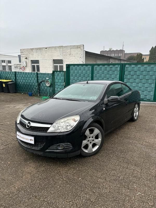 Gebraucht Opel Astra Cabriolet 105 PS (77 kW) 2007 Schwarz Cabrio