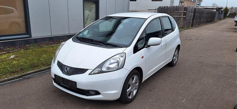 Gebraucht Honda Jazz 90 PS (66 kW) 2010 Weiß Kleinwagen