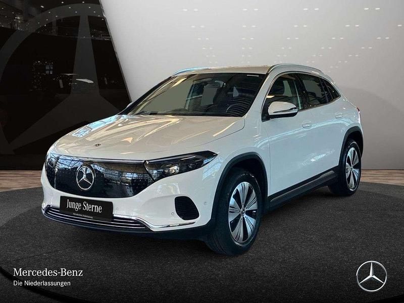 Gebraucht Mercedes EQA250 Advanced 139 kW (190 PS) 2025 Weiß SUV