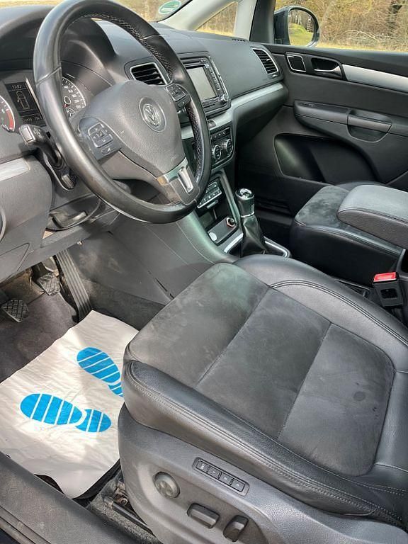 Gebraucht VW Sharan Highline 140 PS (102 kW) 2014 Schwarz Van / Kleinbus