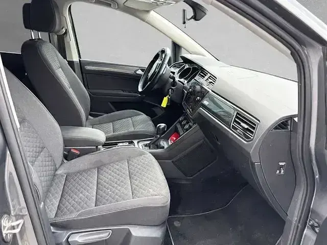 Gebraucht VW Touran Join 150 PS (110 kW) 2019 Grün Van / Kleinbus