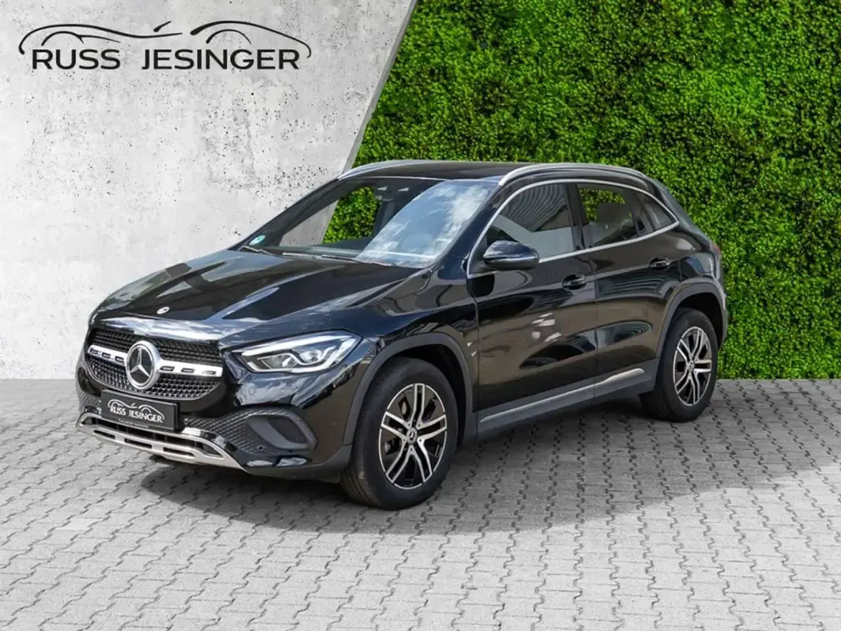 Gebraucht Mercedes GLA180 Progressive 136 PS (100 kW) 2023 Schwarz SUV