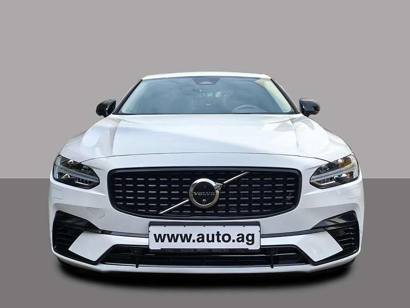 Gebraucht Volvo S90 Plus 455 PS (334 kW) 2024 Crystal white / metallic Limousine