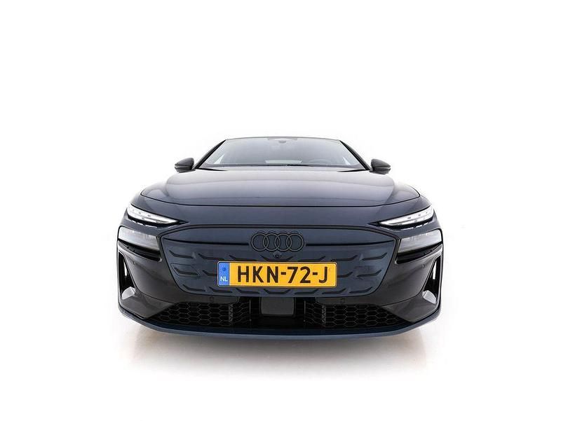 Second-hand Audi A6 e-tron Sport 210 kW (286 CP) 2025 Albastru Break
