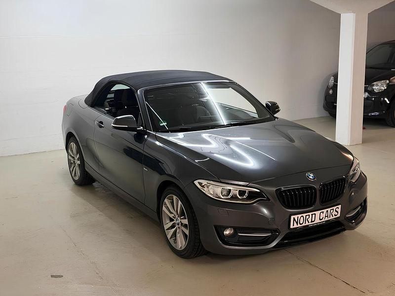 Gebraucht BMW 218 Sport Line 150 PS (110 kW) 2016 Grau Cabrio