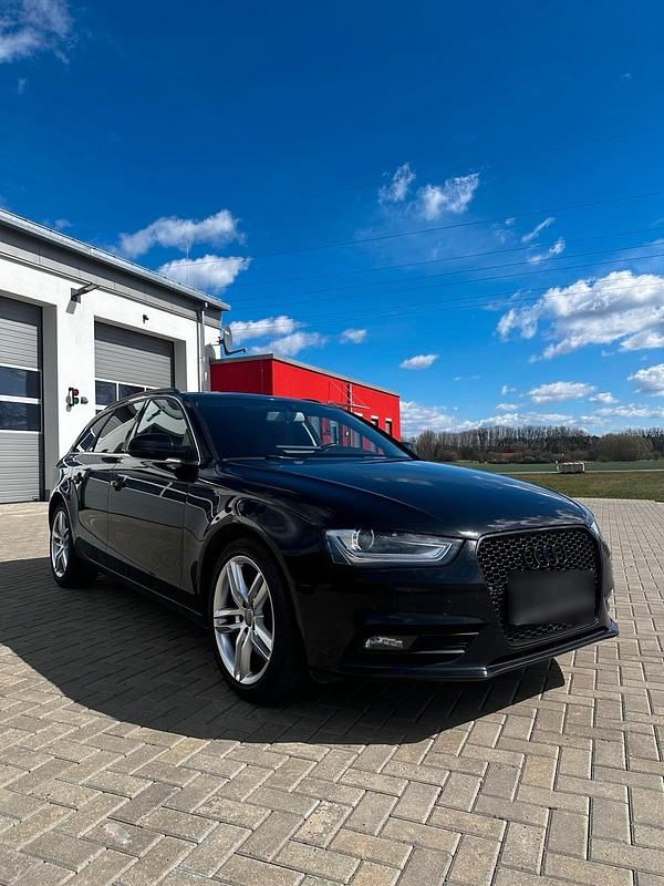 Gebraucht Audi A4 204 PS (150 kW) 2015 Schwarz Kombi