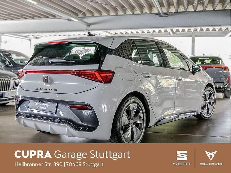 Gebraucht Cupra Born 150 kW (204 PS) 2022 Glacial white metallic Kleinwagen