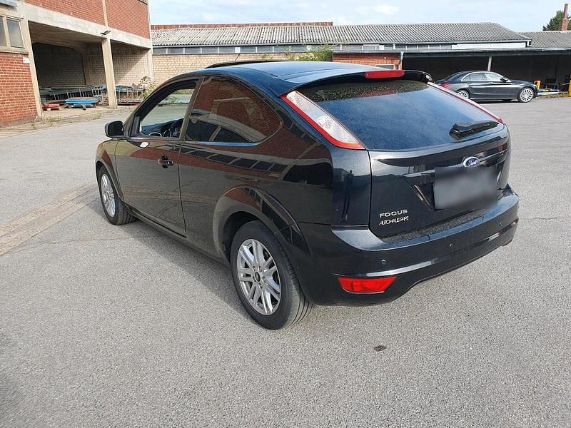 Gebraucht Ford Focus 115 PS (84 kW) 2008 Schwarz Coupé