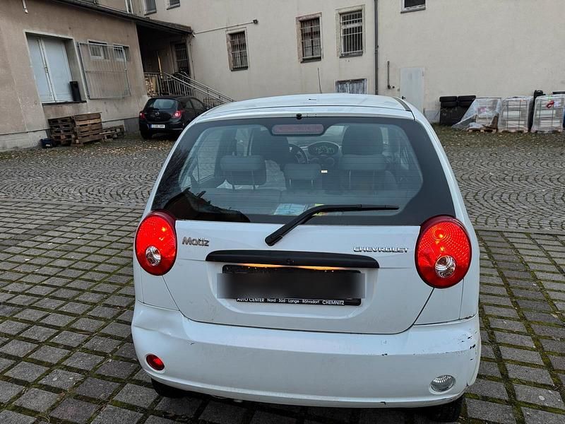 Gebraucht Chevrolet Matiz 60 PS (44 kW) 2009 Weiß Kleinwagen