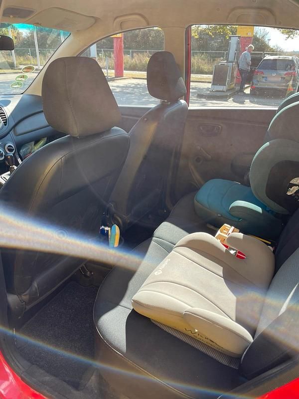 Gebraucht Hyundai i10 77 PS (56 kW) 2008 Rot Kleinwagen