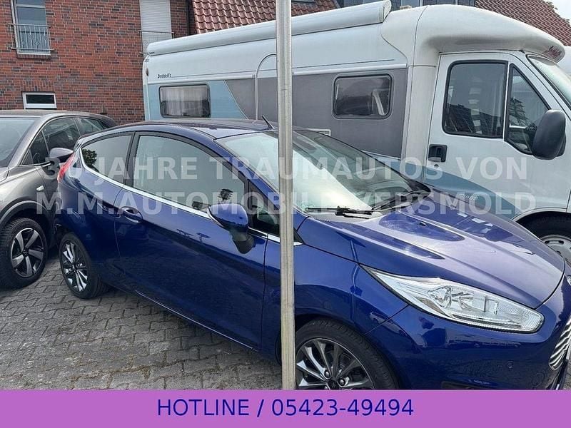 Gebraucht Ford Fiesta Titanium 101 PS (74 kW) 2016 Blau Kleinwagen