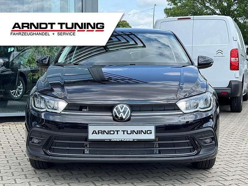 Neu VW Polo 95 PS (69 kW) 2025 Deep black perleffekt Limousine