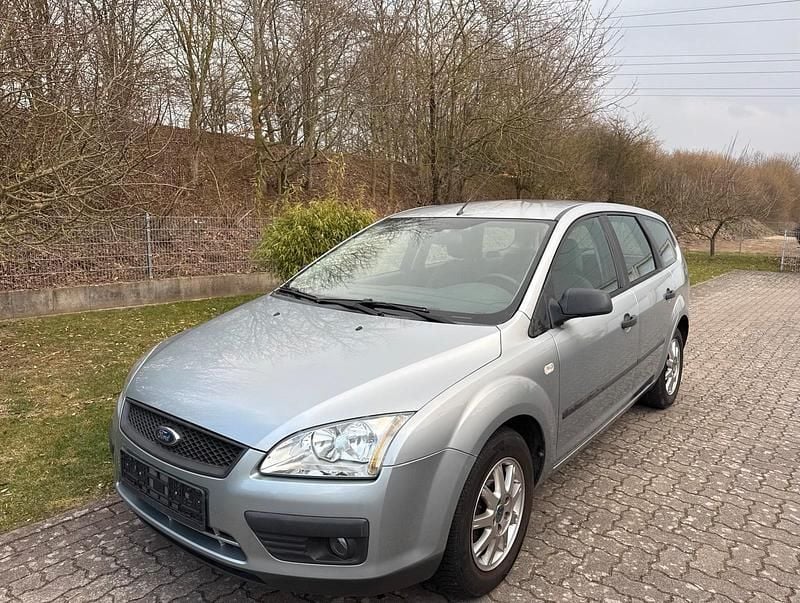 Gebraucht Ford Focus 101 PS (74 kW) 2005 Silber Kombi