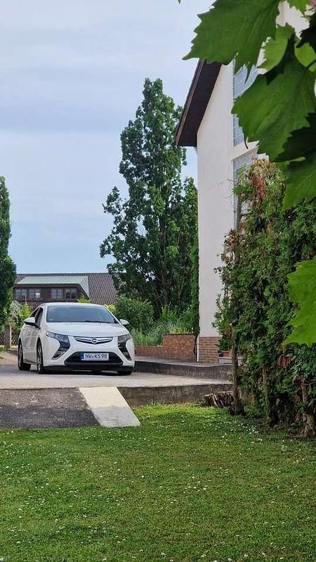 Gebraucht Opel Ampera 151 PS (111 kW) 2012 Kleinwagen