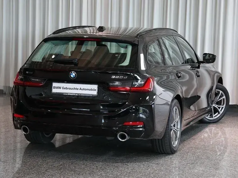 Gebraucht BMW 320 190 PS (139 kW) 2023 Schwarz ii Kombi
