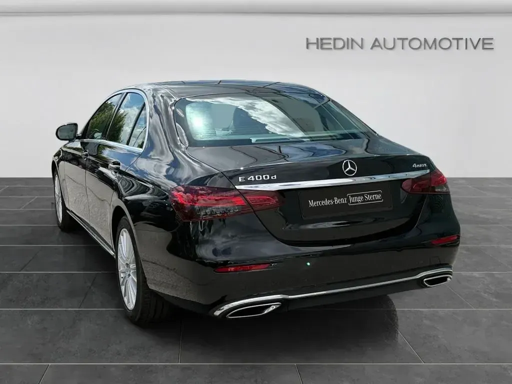 Używany Mercedes E400 Exclusive 340 KM (250 kW) 2022 Czarny Sedan/Limuzyna