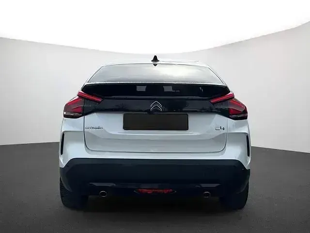 Używany Citroën C4 PureTech 131 KM (96 kW) 2023 Biały SUV