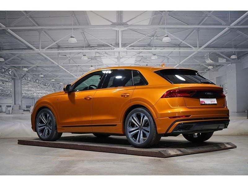 Gebraucht Audi Q8 S-Line 286 PS (210 kW) 2023 Orange SUV