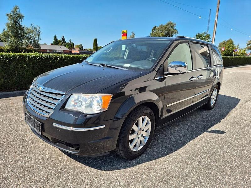 Schwarz Gebraucht 2009 Chrysler Grand Voyager Limited Van / Kleinbus | 3.250 € (Fairer Preis) - Bild 1/4