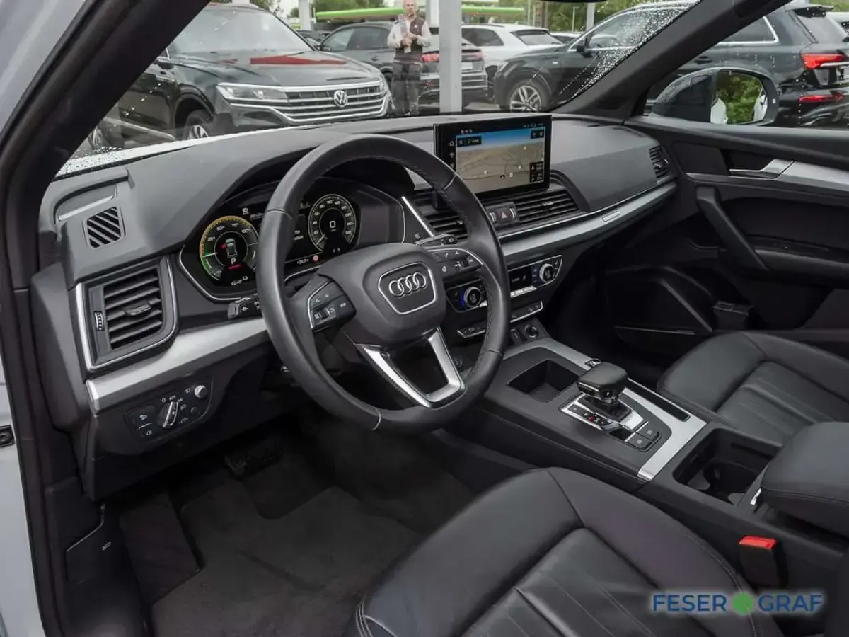 Gebraucht Audi Q5 Ambiente 299 PS (219 kW) 2025 Gletscherweiß metallic SUV