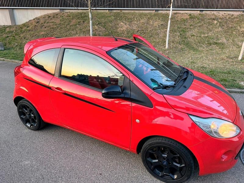 Gebraucht Ford Ka 69 PS (50 kW) 2012 Rot Kleinwagen